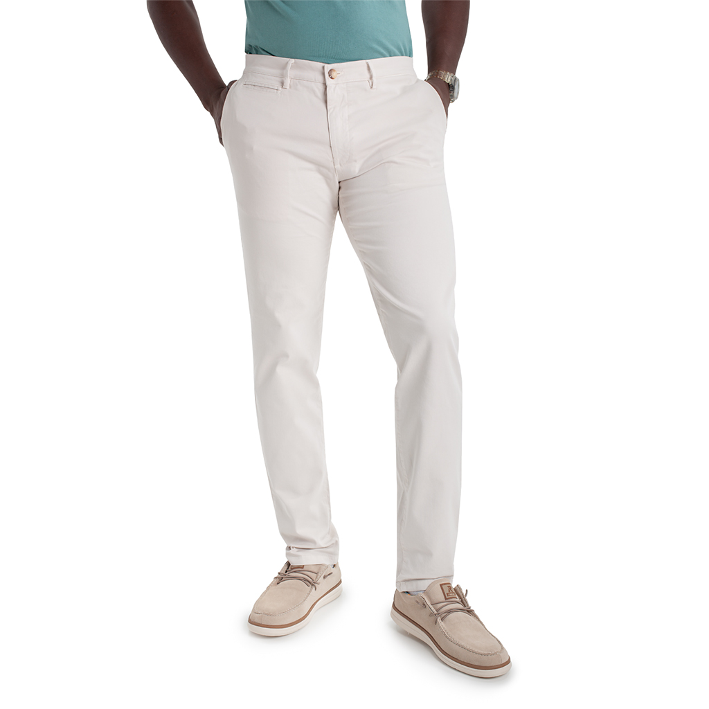 Pantalón Sport hombre marca TCH tipo chino en colores en Algodón con lycra elástico. Slim fit