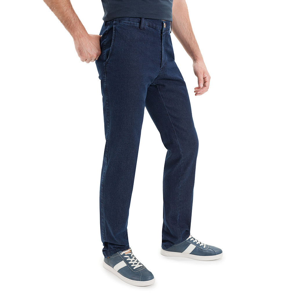 Pantalón de hombre TCH Casual Sport tipo chino tejido vaquero denim azul de  algodón, poliester con lycra REGULAR fabricado en España.
