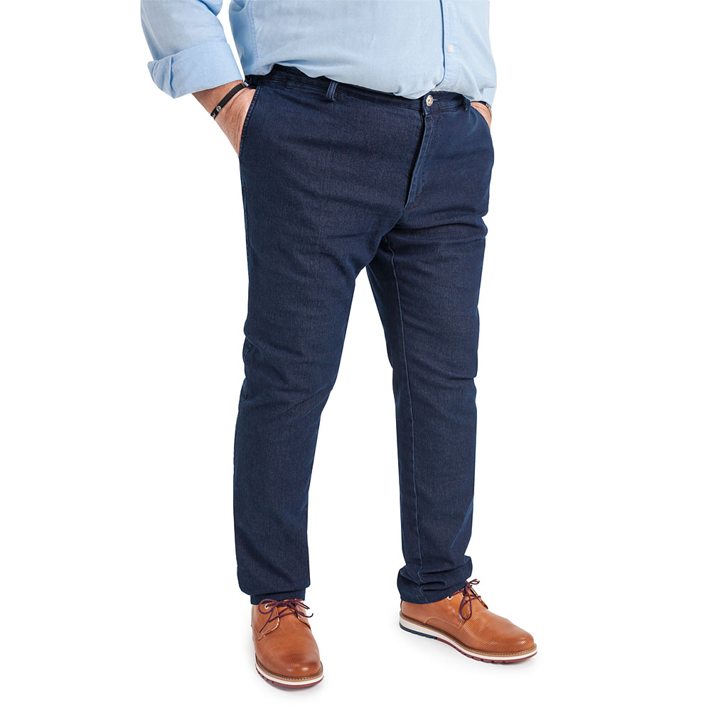Pantalón de hombre TCH Casual Sport de tallas grandes, tipo chino tejido vaquero denim azul de  algodón, poliester con lycra REGULAR fabricado en España.