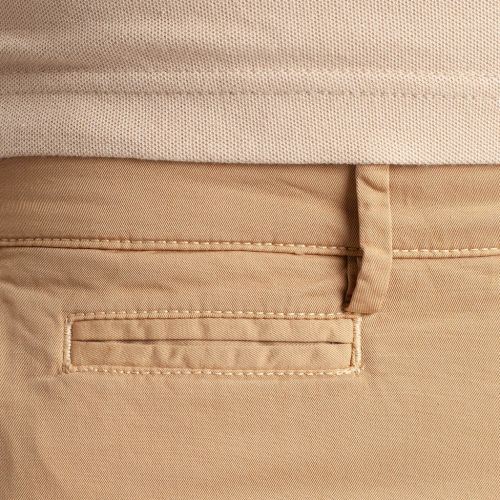 Color cámel beig medio - Pantalón TCH Sport tipo chino en colores en Algodón fino con lycra elástico. Slim fit