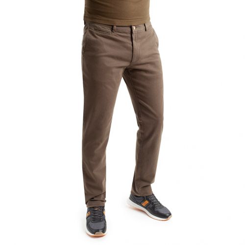 Color marrón chocolate - Pantalón TCH Sport tipo chino en colores en Algodón con lycra elástico. Slim fit